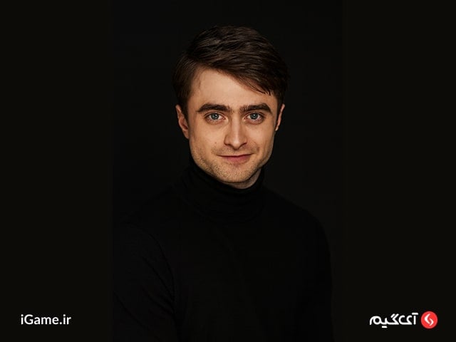 پروفایل با یقه اسکی مشکی